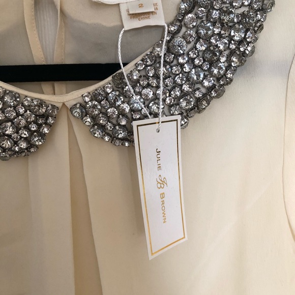 Julie Brown Cream Blouse with Collar Detail - Picture 3 of 3